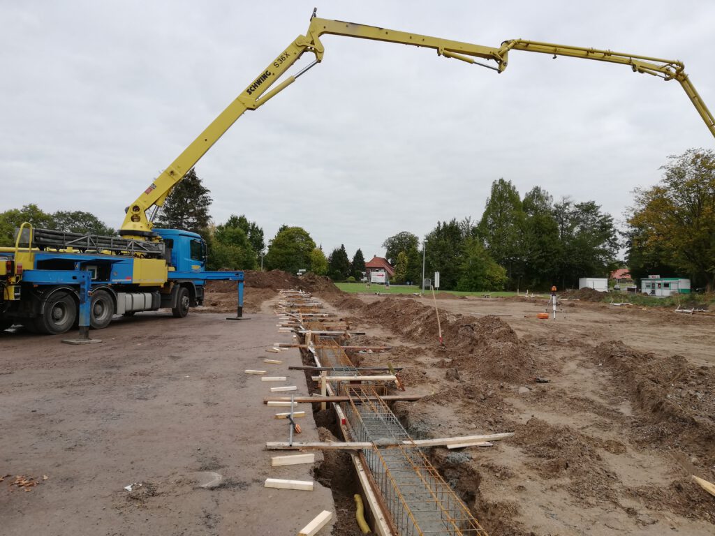 Streifenfundamnt für eine Lagerhalle 40m x 21m